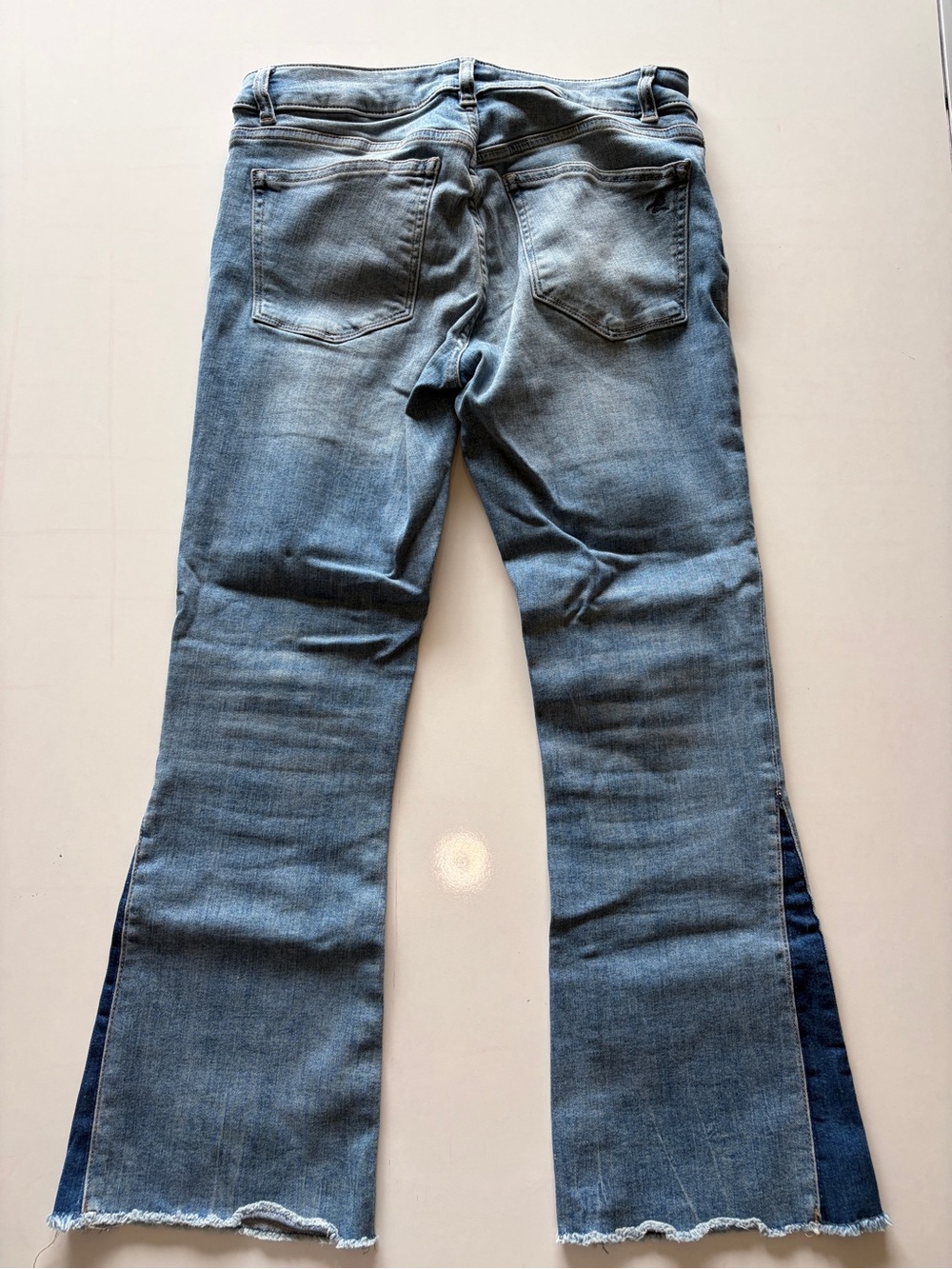 DL 1961 women’s size 27 mid rise flare denim jeans mid rise raw hem 25” inseam - Picture 5 of 5